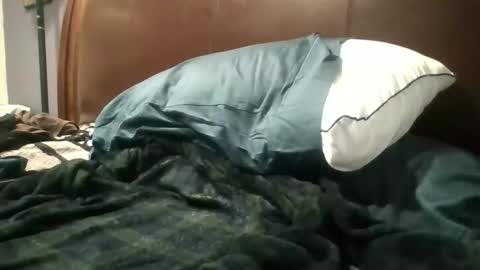 yung n hung online show from December 21, 1:08 pm