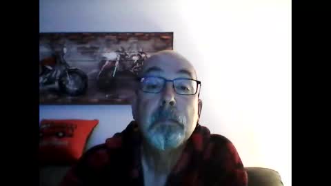 me at home online show from April 26, 10:45 am