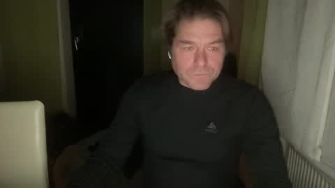 Snapshot of medeinoe chatting on February 16, 7:16 pm medeinoe online show from February 16, 7:16 pm