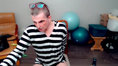 Snapshot of melhoho chatting on January 24, 5:53 am Snow Hobot online show from January 24, 5:53 am