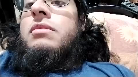 Snapshot of meltingdab chatting on December 8, 1:02 am meltingdab online show from December 8, 1:02 am