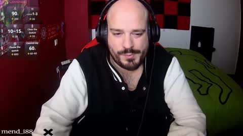 menditeta online show from February 2, 8:50 pm