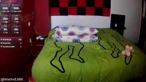 menditeta online show from February 3, 2:53 am