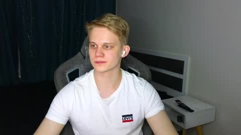 Mickey online show from March 31, 6:20 pm