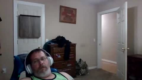 Snapshot of mercer1977 chatting on October 21, 6:22 pm mercer1977 online show from October 21, 6:22 pm