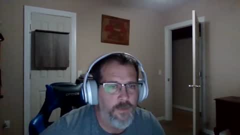 Snapshot of mercer1977 chatting on October 5, 5:55 am mercer1977 online show from October 5, 5:55 am