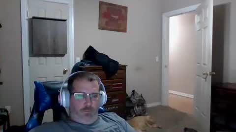 Snapshot of mercer1977 chatting on October 31, 6:26 am mercer1977 online show from October 31, 6:26 am