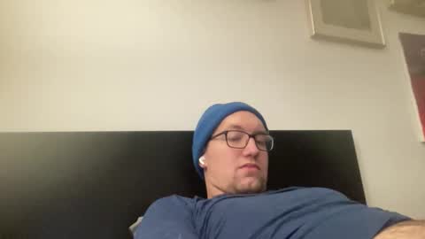 metallica92786 online show from March 2, 5:08 am