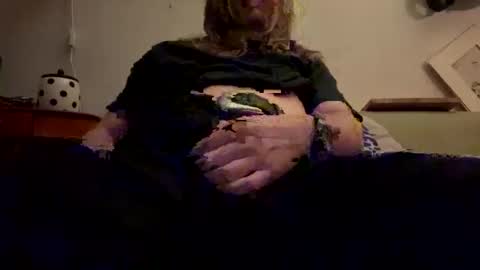 metalstraw4000 online show from March 19, 8:28 am