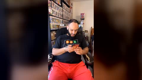 Mark online show from May 8, 5:57 pm