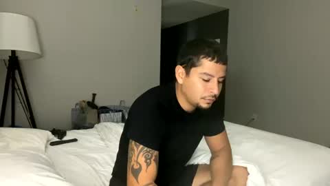 miamiclos1 online show from January 23, 10:54 am