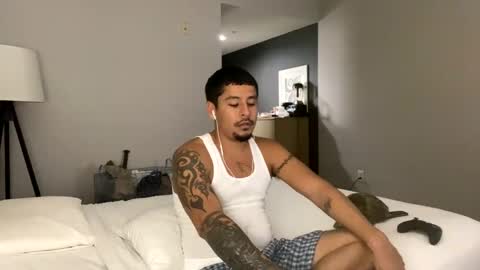 miamiclos1 online show from January 21, 2:44 am