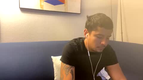 miamiclos1 online show from January 30, 2:36 pm