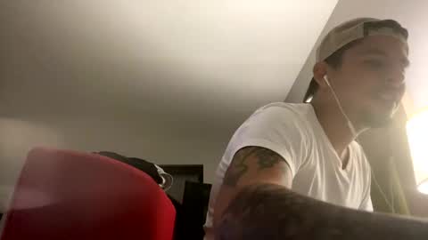 miamiclos1 online show from January 26, 8:03 am