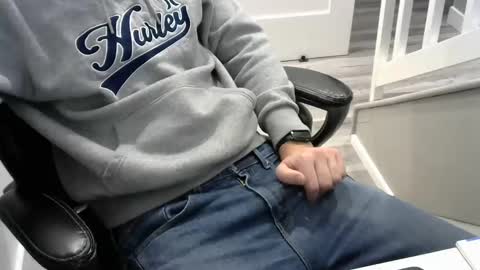 Snapshot of mic6969mic chatting on February 18, 1:11 pm mic6969mic online show from February 18, 1:11 pm