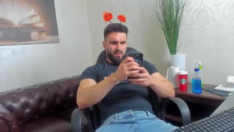 MicahLane online show from October 27, 6:05 am