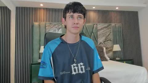 Michael online show from October 1, 8:46 pm