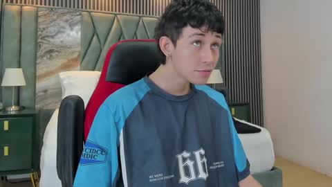 Michael online show from September 12, 2:39 pm