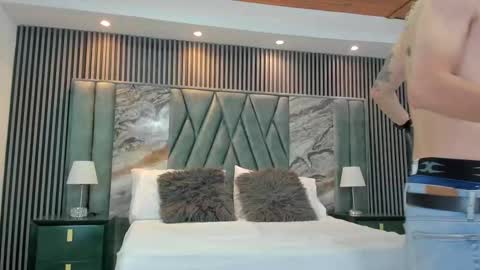 Michael online show from September 27, 7:45 pm