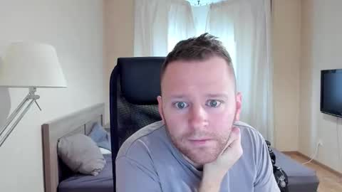 Michael Birkin online show from September 28, 4:32 am