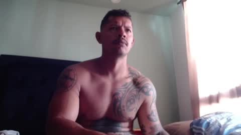 Snapshot of michael_daviss1 chatting on October 26, 1:46 pm Michael Daviss online show from October 26, 1:46 pm