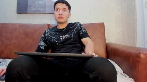 MichaelConnor  online show from December 2, 12:16 pm