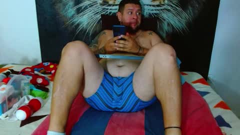 Snapshot of michell_myers chatting on October 2, 2:43 pm michell_myers online show from October 2, 2:43 pm