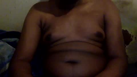 Snapshot of mickkzzx chatting on December 26, 2:01 am mickkzzx online show from December 26, 2:01 am