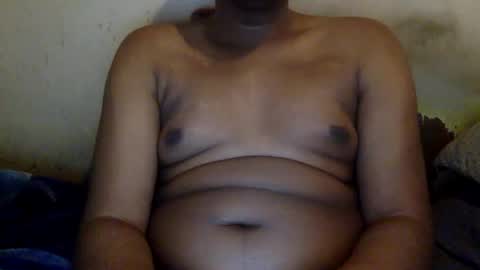 Snapshot of mickkzzx chatting on December 12, 2:48 am mickkzzx online show from December 12, 2:48 am