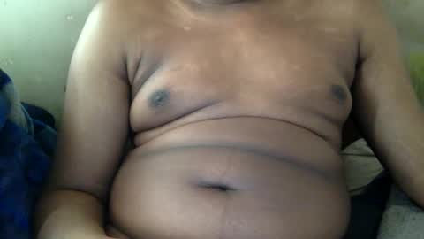 Snapshot of mickkzzx chatting on February 22, 3:43 pm mickkzzx online show from February 22, 3:43 pm