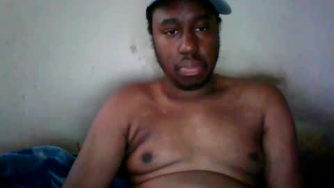 Snapshot of mickkzzx chatting on February 15, 1:27 pm mickkzzx online show from February 15, 1:27 pm