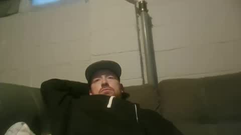 Snapshot of midtownhustler chatting on October 10, 11:59 am midtownhustler online show from October 10, 11:59 am