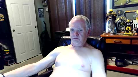 midwestdad09 online show from April 3, 9:33 pm