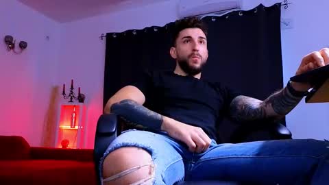 MightyAaron online show from November 15, 6:59 am