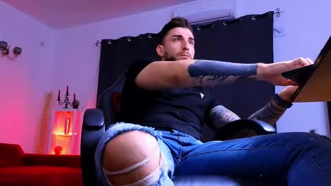 MightyAaron online show from January 10, 5:45 am