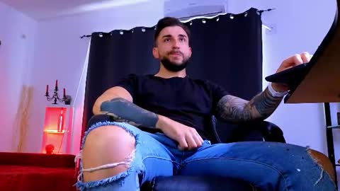 MightyAaron online show from June 22, 7:03 am