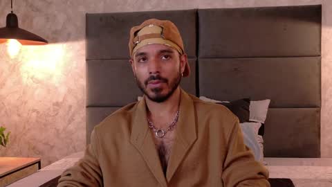 miguelsanfrancisco online show from April 11, 6:11 pm