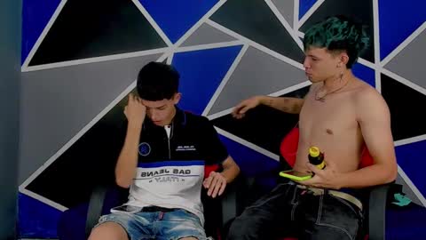 Snapshot of migueyalejo_sweetsex chatting on March 12, 2:41 am migueyalejo sweetsex online show from March 12, 2:41 am