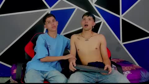 Snapshot of migueyalejo_sweetsex chatting on February 26, 2:59 am migueyalejo sweetsex online show from February 26, 2:59 am