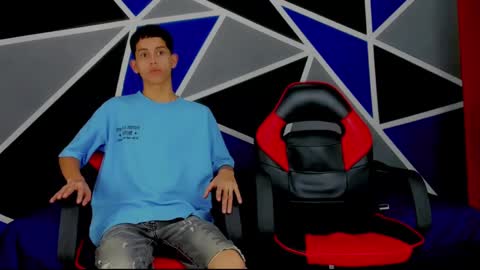 Snapshot of migueyalejo_sweetsex chatting on February 13, 4:22 am migueyalejo sweetsex online show from February 13, 4:22 am