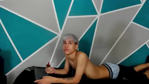 Snapshot of migueyalejo_sweetsex chatting on October 21, 2:47 am migueyalejo sweetsex online show from October 21, 2:47 am