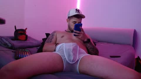 Mia and Liam online show from January 7, 7:01 am