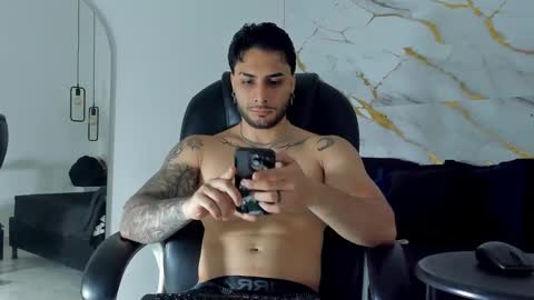 Snapshot of miike_stone1 chatting on October 10, 1:49 pm Daniel online show from October 10, 1:49 pm