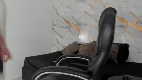 Snapshot of miike_stone1 chatting on September 15, 1:01 pm Daniel online show from September 15, 1:01 pm