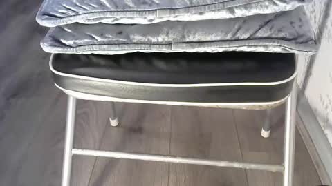 mike26051 online show from December 15, 3:31 pm