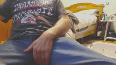 Snapshot of mike694fun chatting on February 4, 4:50 pm mike694fun online show from February 4, 4:50 pm