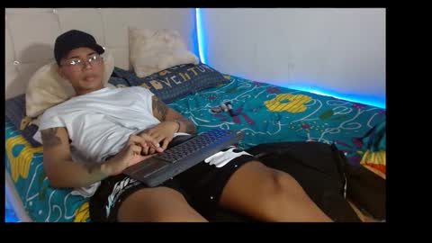 Kei online show from November 19, 3:28 am