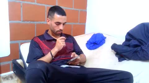 mike_leonrey22 online show from May 17, 4:36 pm