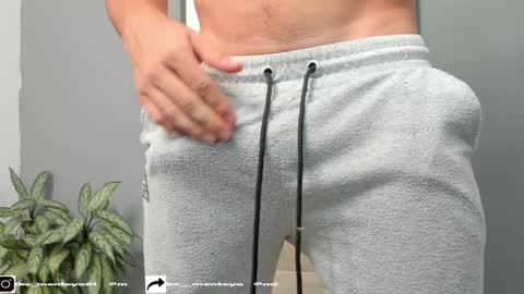 Mike Montoya online show from December 21, 3:58 am