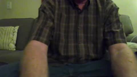 mikeb3200 online show from June 5, 3:33 am